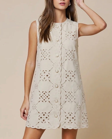 the cut out daisy dress