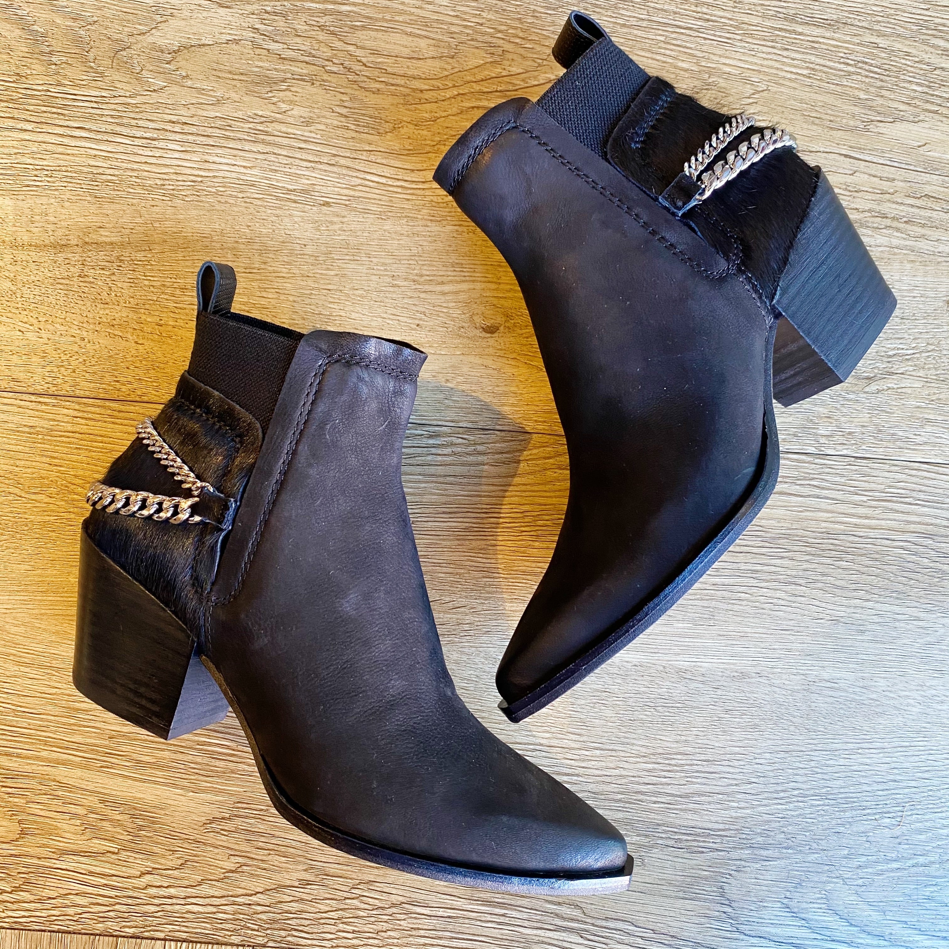 shelah booties black